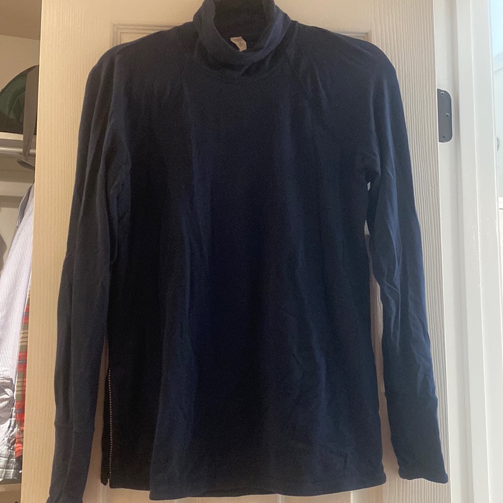 Navy Lululemon turtle neck long sleeve